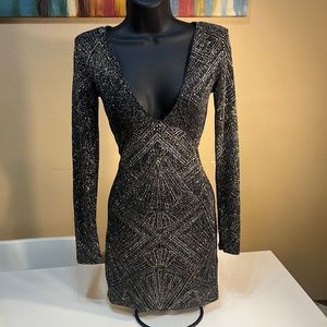 H&M sparkling dress size 2.. meets the knees